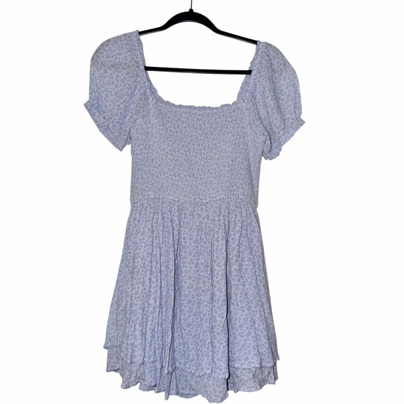 Hollister Dresses & Skirts - Hollister Smocked Mini Dress Size Medium